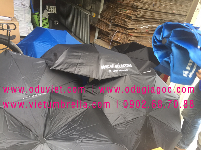 xưởng sản xuất ô dù cầm tay in logo quảng cáo